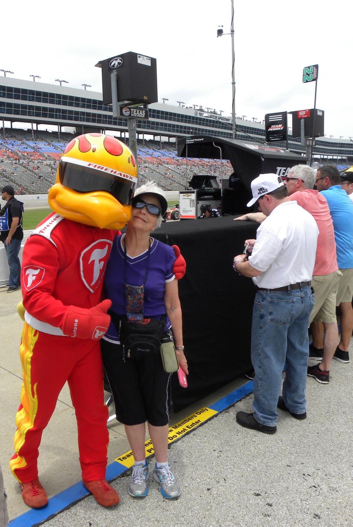 2   Indy Firehawk & Bonnie for online